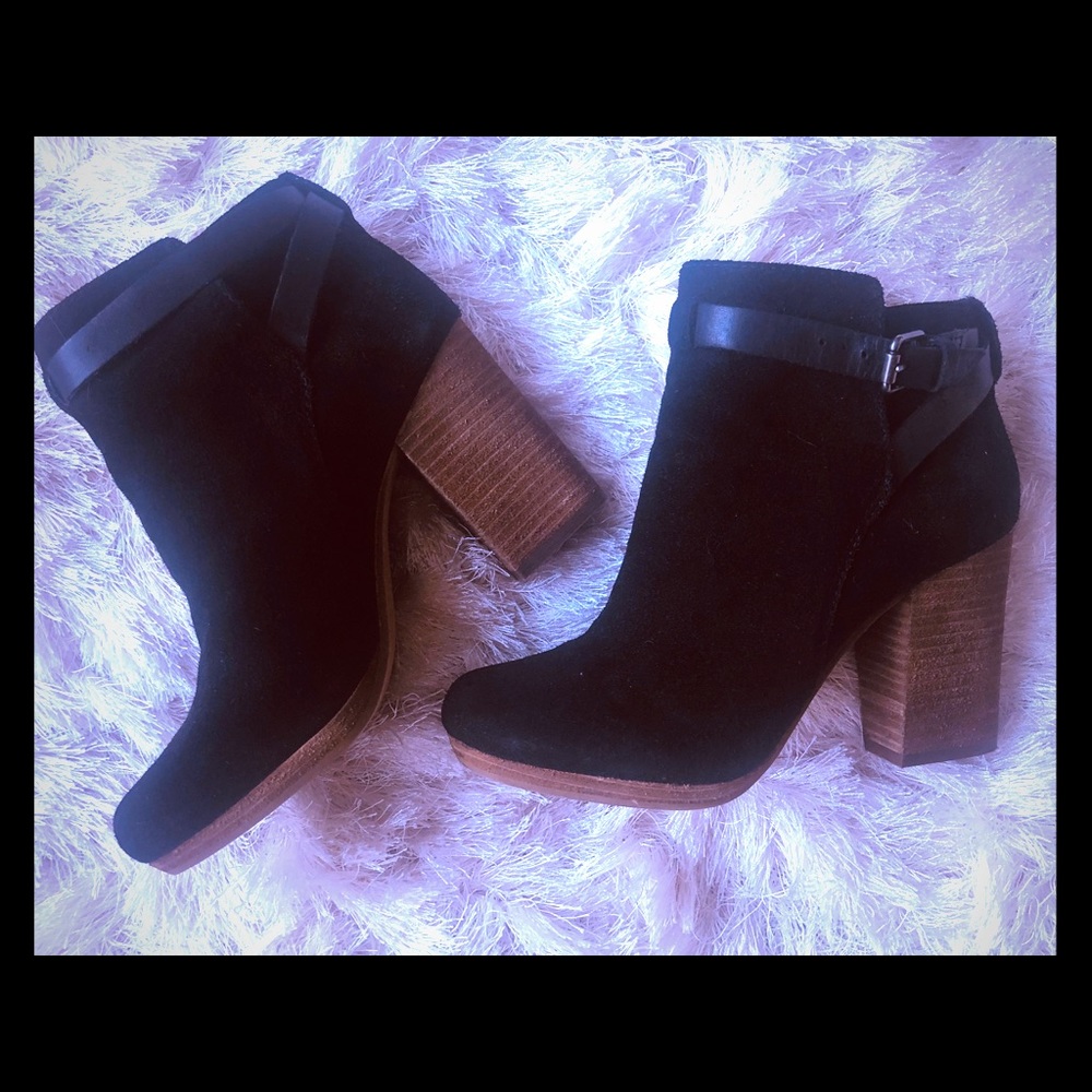 Madewell Velvet Booties